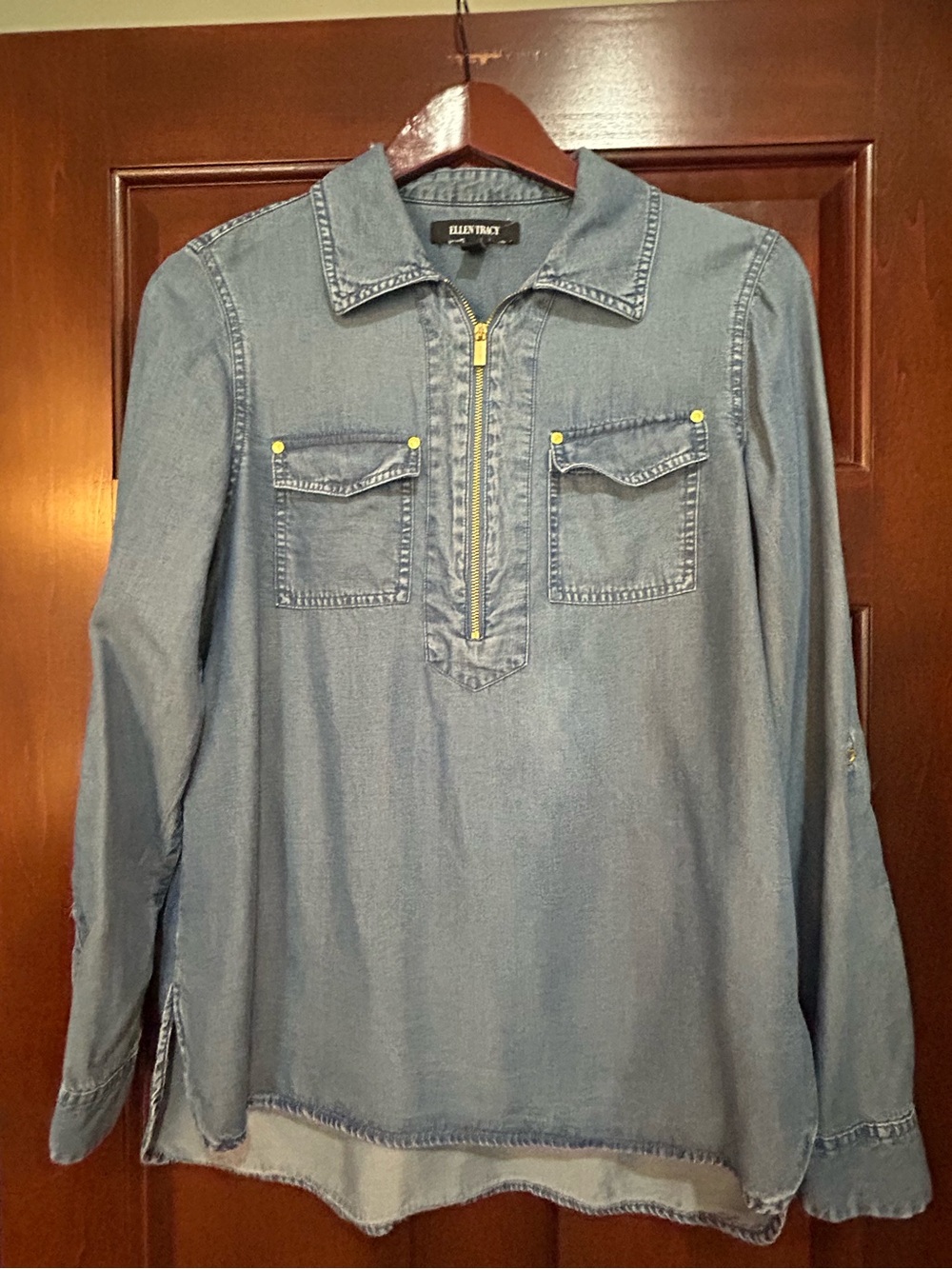 Ellen Tracy Chambray Half Zip Popover Roll Tab Sleeve Blouse Size S